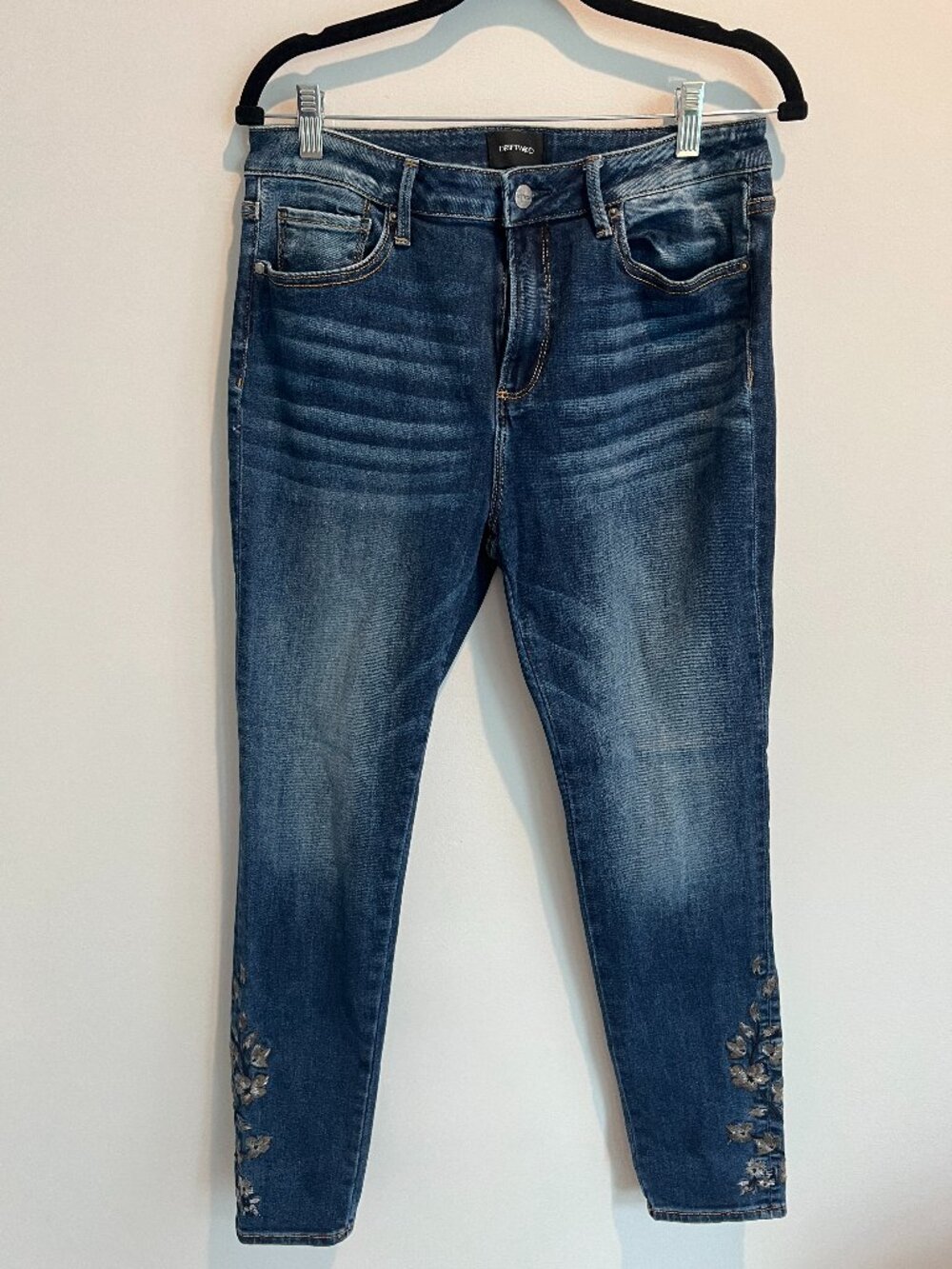 Driftwood Jackie High Rise Skinny Jeans | Embroidered Ankle, Size 30